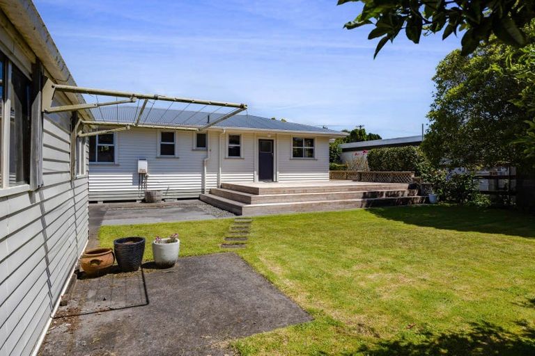 Photo of property in 3 Fyson Place, Hawera, 4610