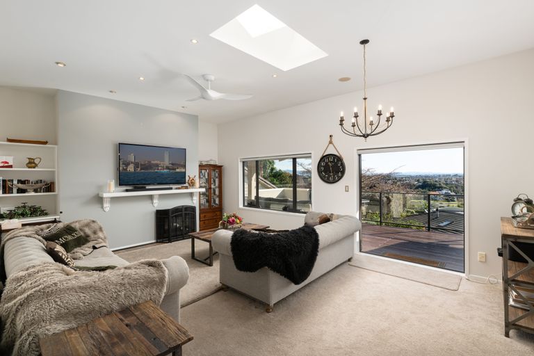 Photo of property in 187 Cambridge Road, Bethlehem, Tauranga, 3110