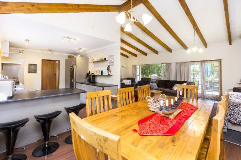 Photo of property in 19 Beryl Grove, Birchville, Upper Hutt, 5018