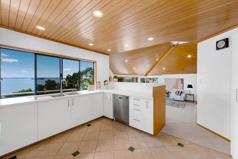 Photo of property in 16 Tainui Road, Cockle Bay, Auckland, 2014