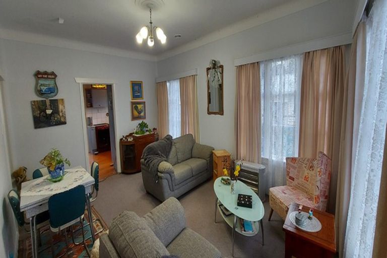 Photo of property in 11 Miranda Street, Stratford, 4332