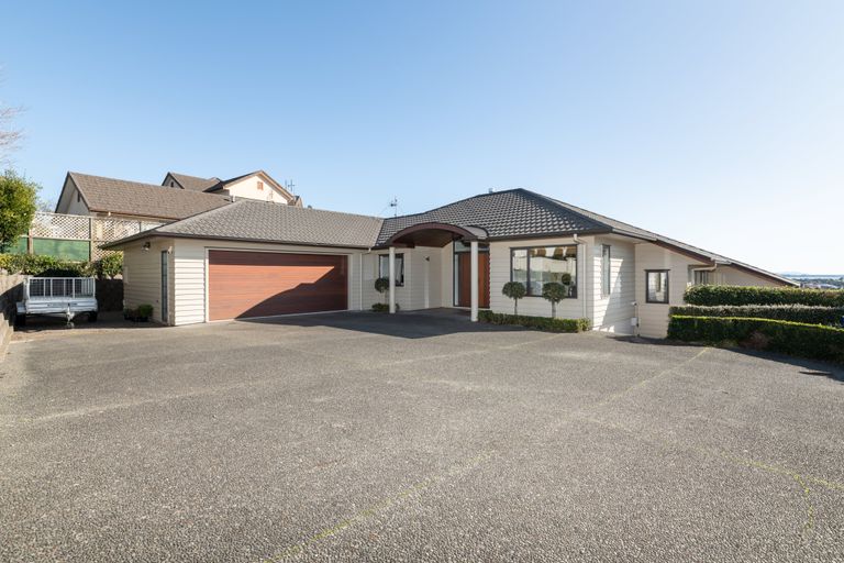 Photo of property in 187 Cambridge Road, Bethlehem, Tauranga, 3110