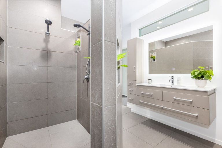 Photo of property in 7 Tregear Place, Camborne, Porirua, 5026