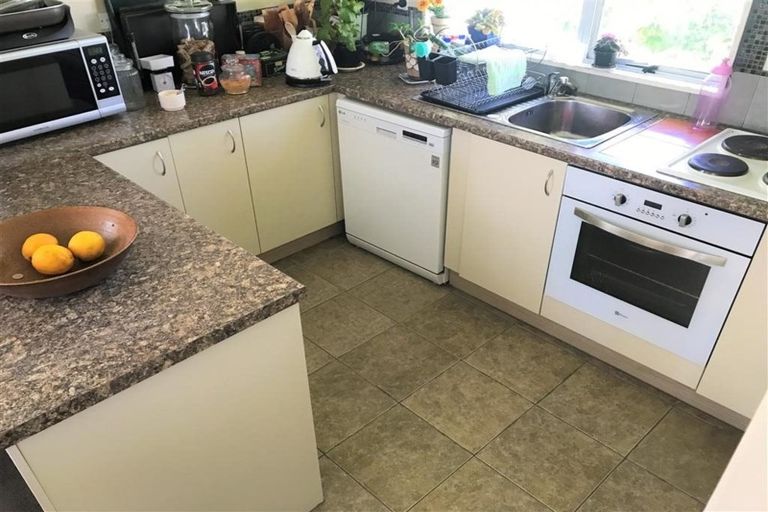 Photo of property in 12 Lickfold Lane, Pukete, Hamilton, 3200