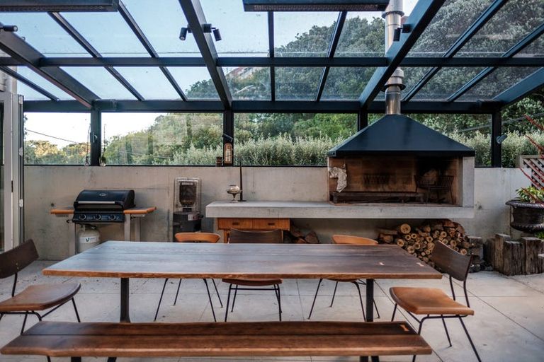 Photo of property in 32 Talavera Terrace, Kelburn, Wellington, 6012