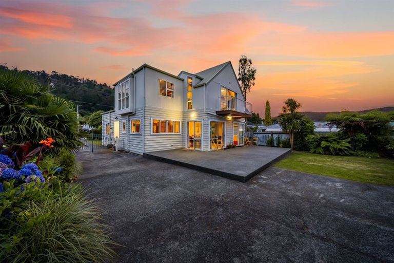 Photo of property in 15 Poole Crescent, Wainuiomata, Lower Hutt, 5014