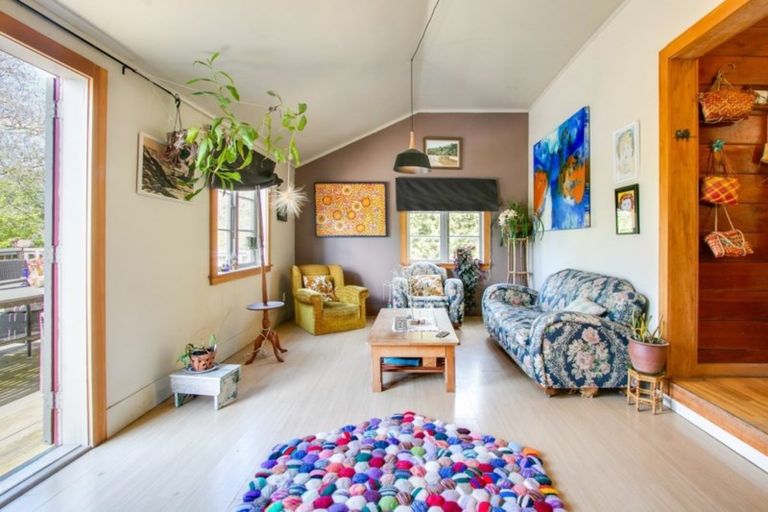 Photo of property in 2269 State Highway 2, Te Hauke, Hastings, 4178