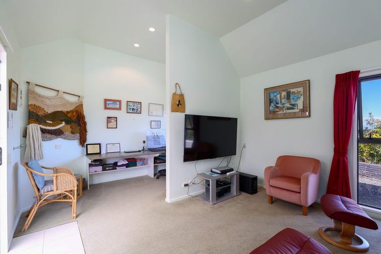 Photo of property in 102 Tokongawa Drive, Kaiteriteri, Motueka, 7197