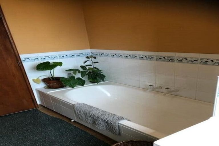 Photo of property in 21 Siska Place, Upper Riccarton, Christchurch, 8041