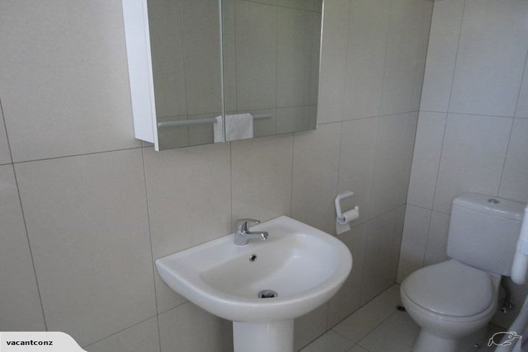 Photo of property in 105 Rongotai Road, Kilbirnie, Wellington, 6022