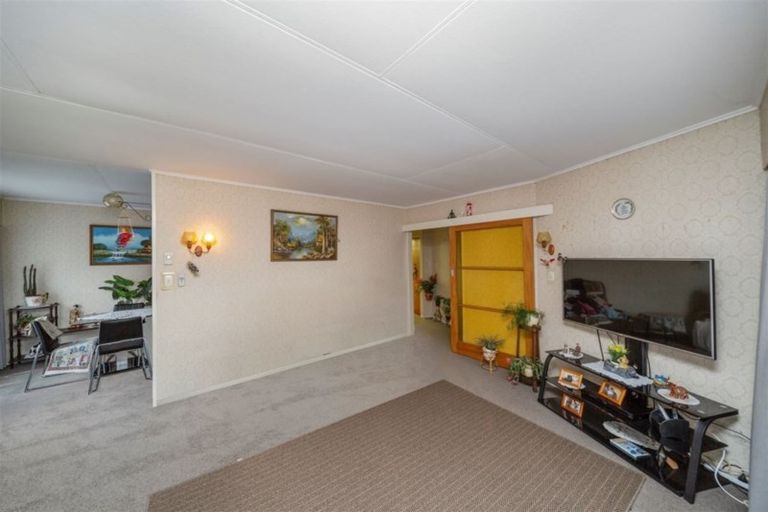 Photo of property in 23 Davidson Street, Hawera, 4610