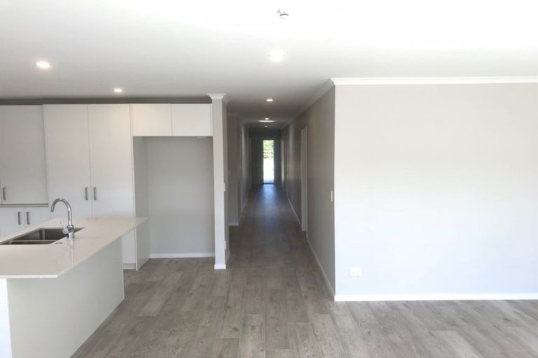 Photo of property in 120 Matua Road, Huapai, Kumeu, 0810