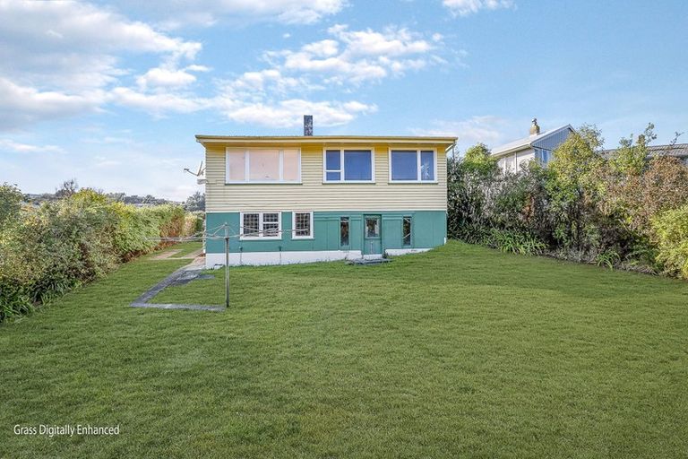 Photo of property in 11 Pukaki Grove, Waitangirua, Porirua, 5024