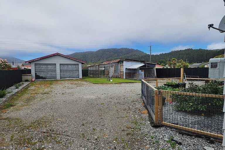 Photo of property in 9 Matai Street, Dobson, Greymouth, 7805