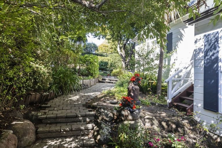 Photo of property in 4 Lady Polson Lane, Cashmere, Christchurch, 8022