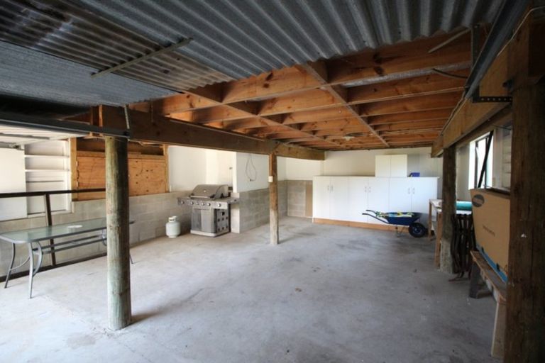 Photo of property in 109 Puriri Place, Matarangi, Whitianga, 3592