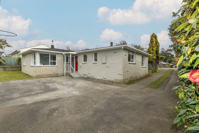 Photo of property in 120 Alexander Road, Raumati Beach, Paraparaumu, 5032