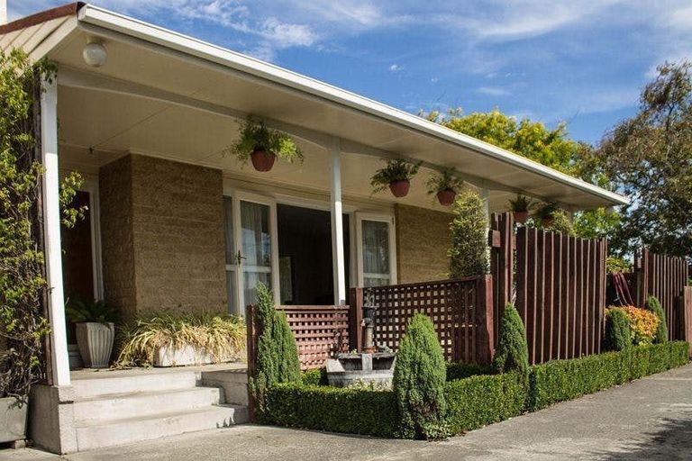 Photo of property in 364 Yaldhurst Road, Russley, Christchurch, 8042