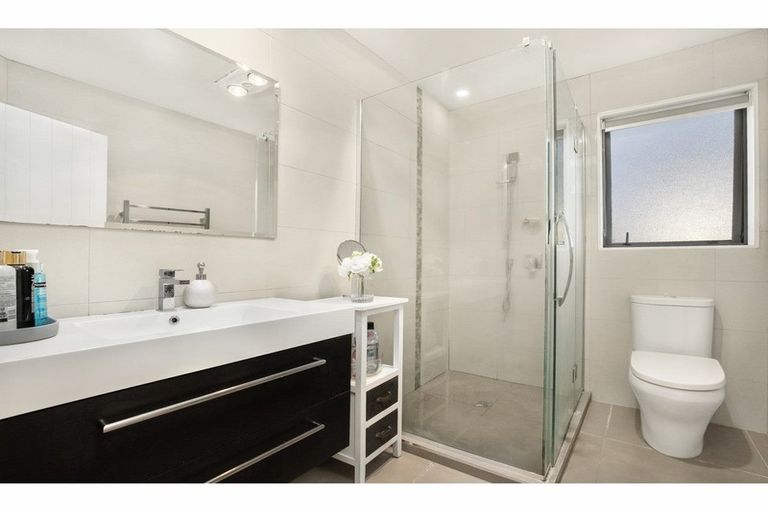 Photo of property in 13 Sunnyside Crescent, Papatoetoe, Auckland, 2025