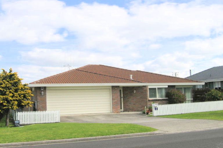 Photo of property in 2 Lodge Avenue, Mount Maunganui, 3116