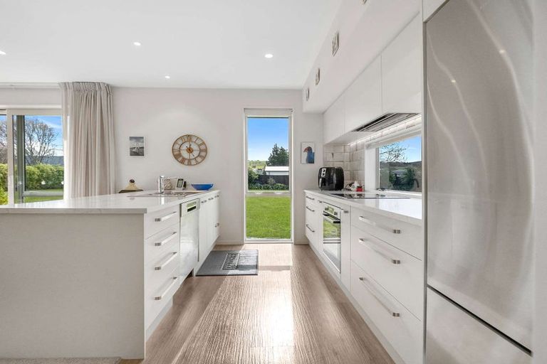 Photo of property in 3 Aberdeen Place, Amberley, 7410