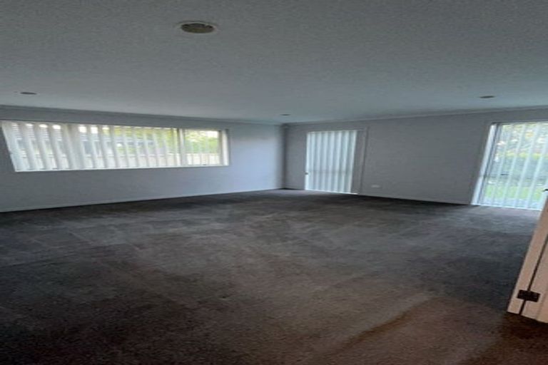 Photo of property in 220 Harbourside Drive, Karaka, Papakura, 2113