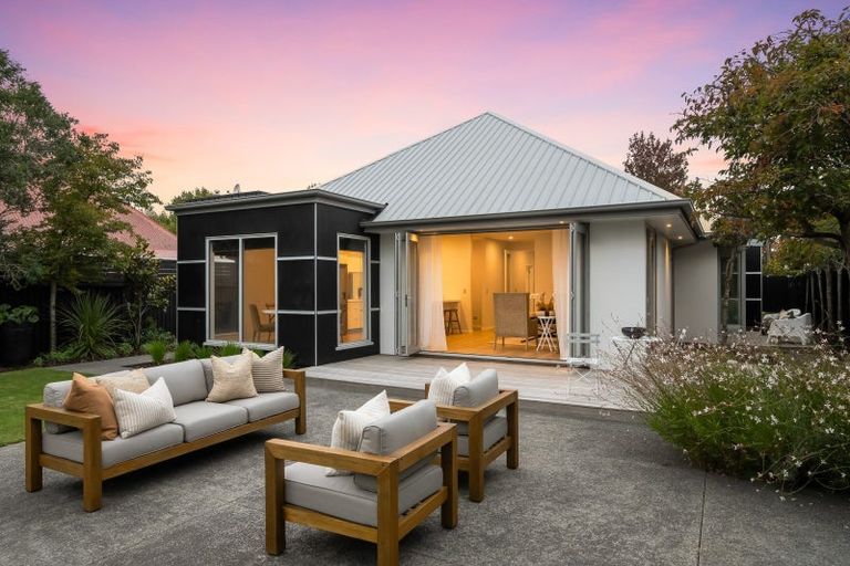 Photo of property in 97 Tomes Road, St Albans, Christchurch, 8052