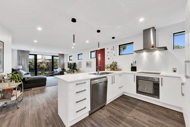 Photo of property in 89a Roberta Drive, Somerfield, Christchurch, 8024