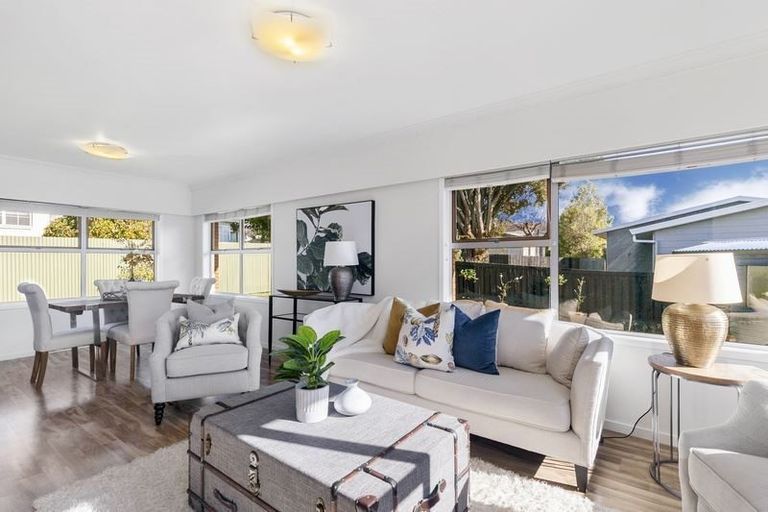 Photo of property in 3/55 Nile Road, Milford, Auckland, 0620