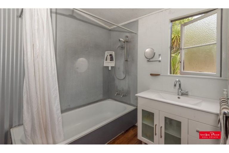 Photo of property in 4 Railway Terrace, Morningside, Whangarei, 0110