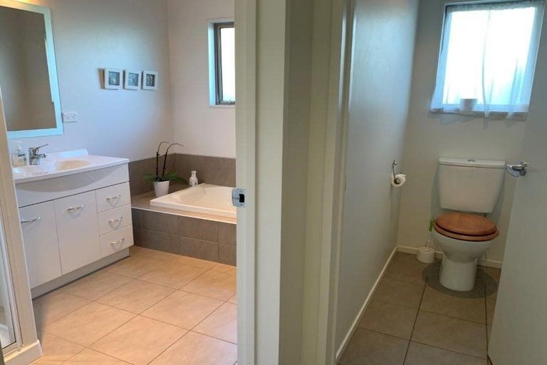 Photo of property in 59 Frye Crescent, Albert Town, Wanaka, 9305