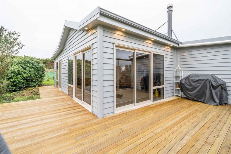 Photo of property in 6 Aerodrome Road, Lorneville, Invercargill, 9876