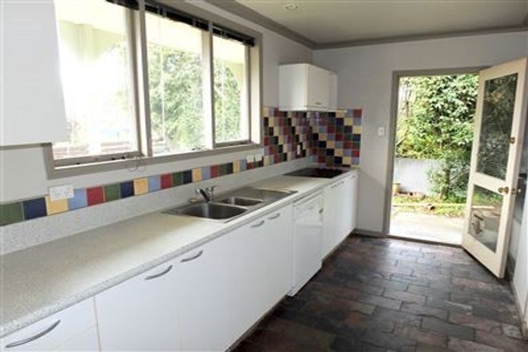 Photo of property in 2/332 Hills Road, Mairehau, Christchurch, 8013