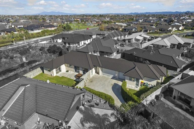 Photo of property in 8 Raupo Place, Rototuna North, Hamilton, 3210