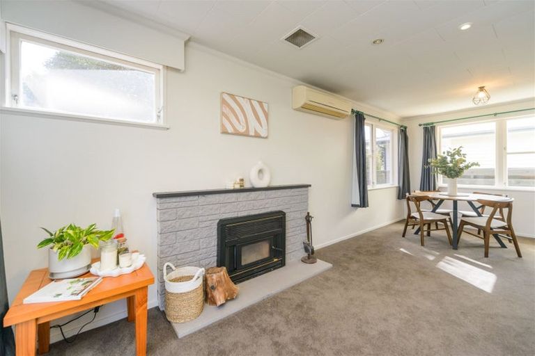 Photo of property in 22 Rhodes Drive, Kelvin Grove, Palmerston North, 4414
