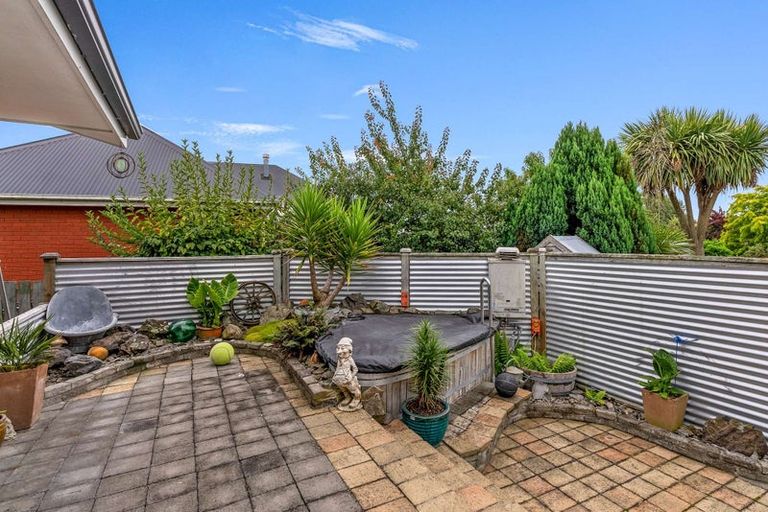 Photo of property in 52 Grove Street, Tinwald, Ashburton, 7700