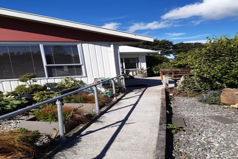 Photo of property in 48 Harrison Street West, Featherston, 5710