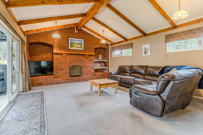 Photo of property in 37 Dryden Street, Milton, 9220