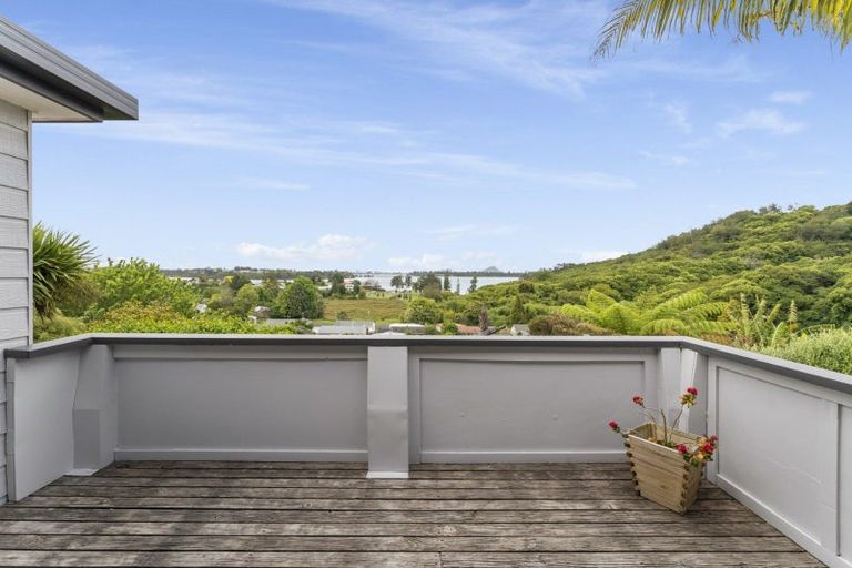 Photo of property in 37 Dingadee Street, Welcome Bay, Tauranga, 3112