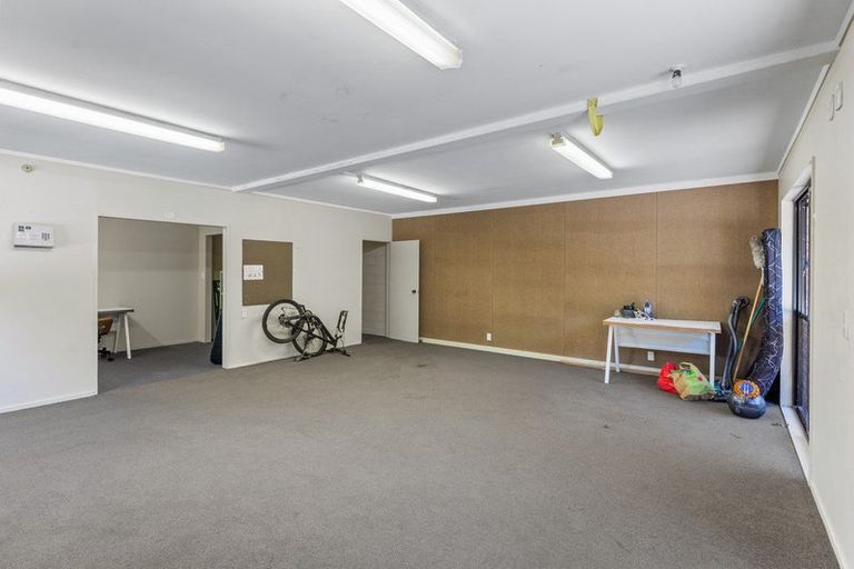 Photo of property in 38 Greenwood Boulevard, Otaki, 5512