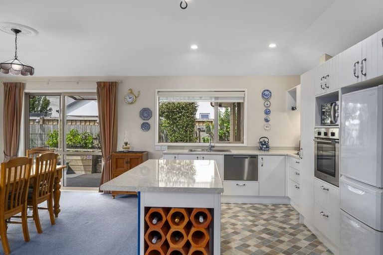 Photo of property in 28 Ara Drive, Redwoodtown, Blenheim, 7201