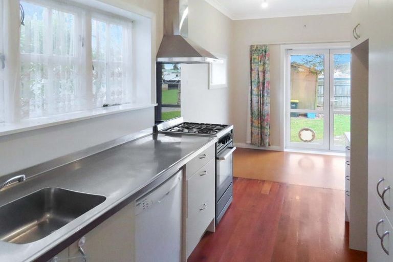 Photo of property in 7 Douglas Street, Waiwhetu, Lower Hutt, 5010