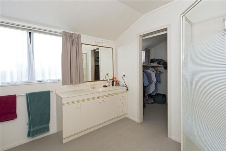 Photo of property in 8 Cathray Place, Matua, Tauranga, 3110