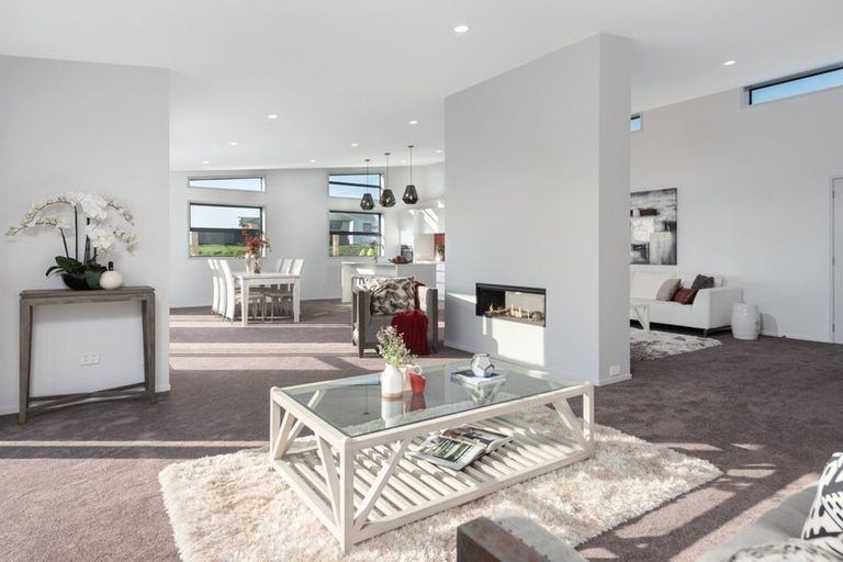 Photo of property in 11 Goldstone Place, Omokoroa, 3114