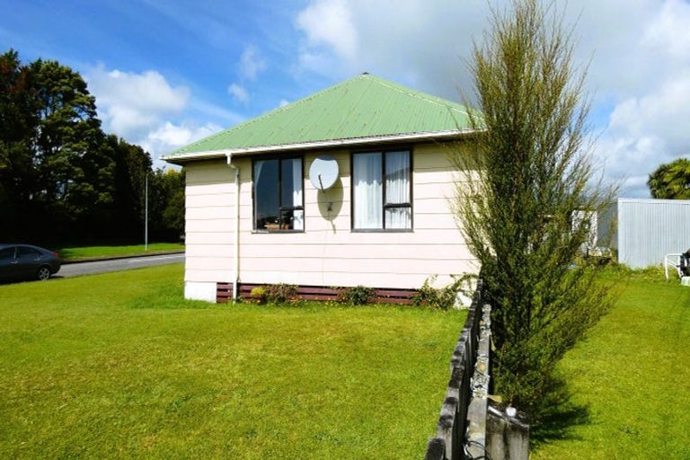 Photo of property in 26 Colvin Street, Westport, 7825