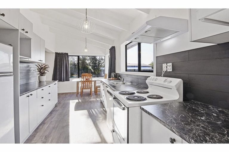 Photo of property in 45 Bush Street, Rangiora, 7400