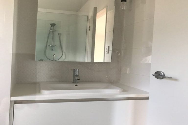 Photo of property in 1/22 Don Croot Street, Morningside, Auckland, 1021