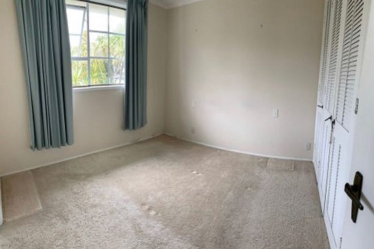 Photo of property in 3/26a Penning Road, Castor Bay, Auckland, 0620