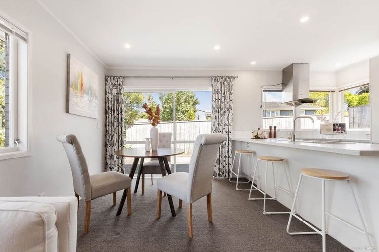 Photo of property in 3/65 Howe Street, Howick, Auckland, 2014