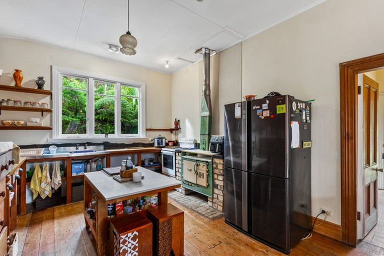 Photo of property in 41 Te Henga Road, Waitakere, Auckland, 0781